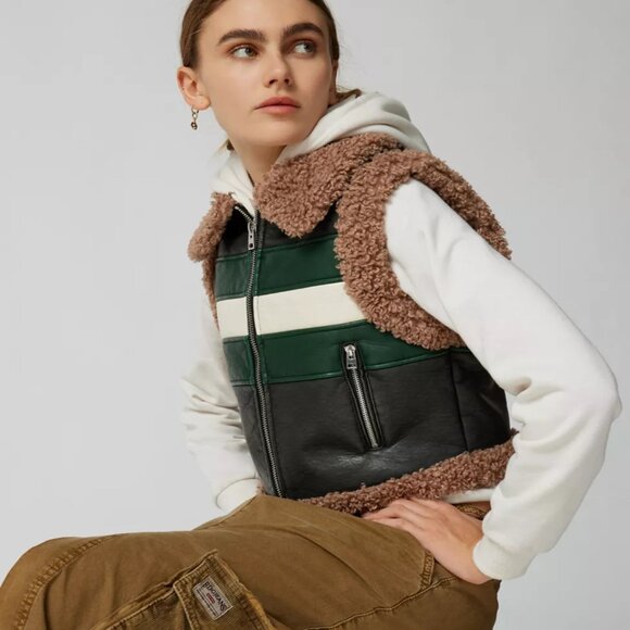 Urban Ourtfitters BDG Retro Colorblock Sherpa Vest NWOT Size Small - Picture 1 of 14
